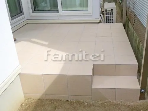 タイルデッキ INAXイナックス グレイスランド300角 LIXILリクシル 階段ステップ1段