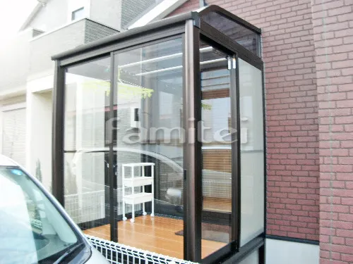 ガーデンルーム レギュラーサンルーム R型アール屋根 壁付け物干し 網戸(側面 サイド)