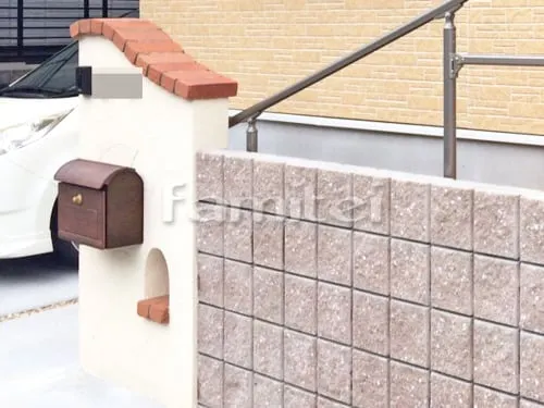 洋風門柱 塗り壁 エスケー化研 ベルアート塗装 レンガ笠木 スリット加工 R加工カーブ曲線デザイン