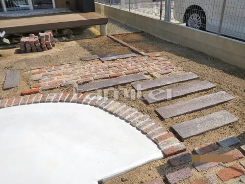 玄関アプローチ コンクリート製枕木(擬木) ニッコー リアルウッドランバー床材 LY-70 LY-100 ユニソン ソイルレンガペティート