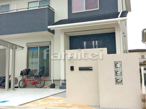 玄関まわり 門柱 塗り壁 ガラスブロック アプローチ 床石貼り 乱形石 石英岩 床樹脂洗い出し仕上げ ワイズ ストーンパス