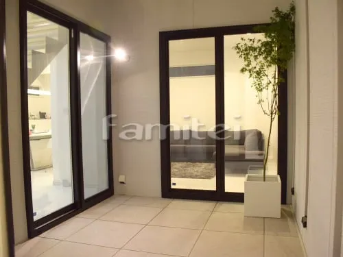 中庭 ライティング