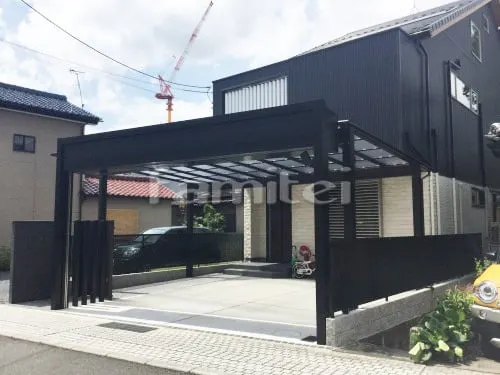 カーポート YKKAP エフルージュグラン 横3台用(ワイド トリプル) F型フラット屋根 特殊加工 斜めカット 電動車庫シャッターゲート LIXILリクシル ワイドシャッターS Fタイプ