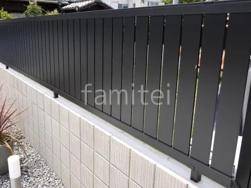 境界フェンス塀 LIXILリクシル セレビューR4型