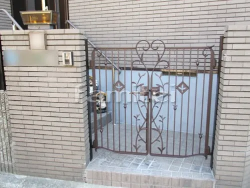 玄関鋳物門扉 三協アルミ ハーベリー4型 12-06 両開き