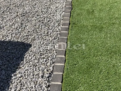 見切り材 ピンコロ石