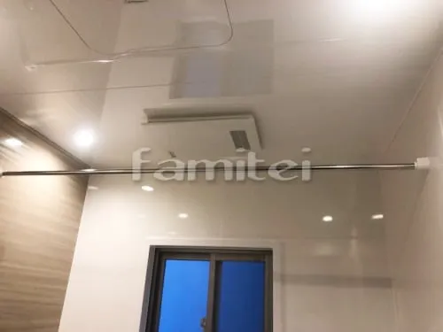 高光沢フラット天井 浴室暖房乾燥機 ランドリーパイプ