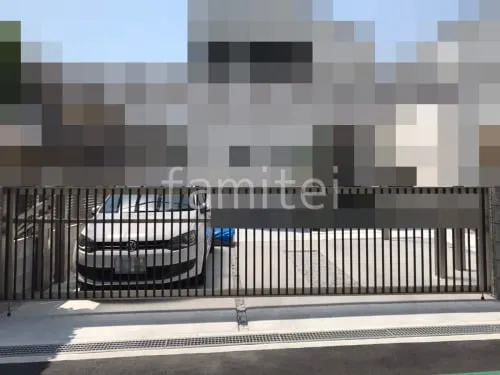 ２台ワイド 跳ね上げ門扉ゲート  LIXIL 木製調オーバードアS2型 