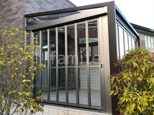 ガーデンサンルーム  三協アルミ 木製調 ハピーナリラ フラット屋根