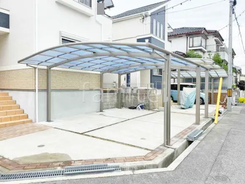 本体色 シャイングレー 屋根色 クリアマットSの外構施工例（現場番号