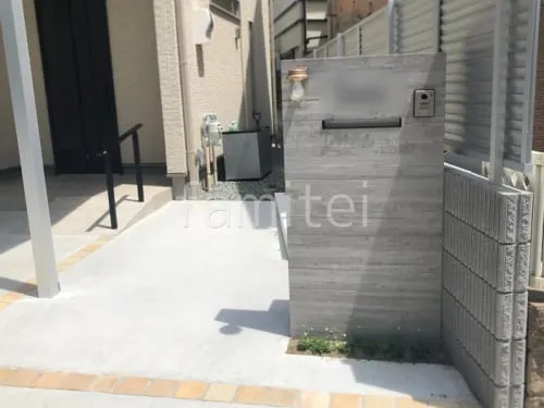 門柱 壁タイル張り タカショー セラウォール RC杉板 郵便受けポスト Panasonic 口金ポストMS型 照明 お客様ご支給品