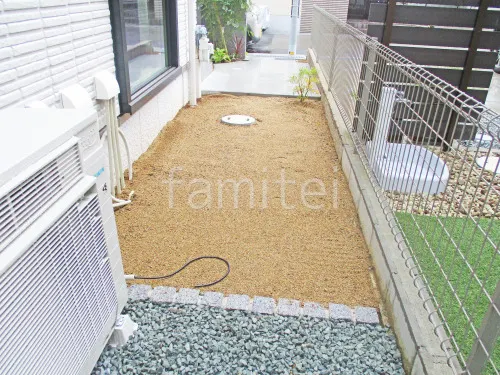 お庭 真砂土敷き 見切りピンコロ石