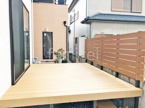 人工木デッキ  LIXIL 人工木 樹ら楽ステージ  人工木・樹脂 フェンス（木調） F＆F マイティウッド ベーシック極 高尺タイプ 目隠し 木調・ラティス 樹脂