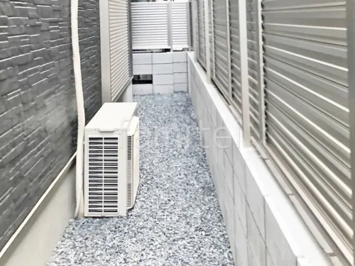 犬走り 防犯砂利敷き バラス砕石 防草シート加工