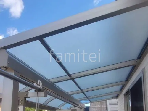 本体色：プラチナステン 屋根色：クリアマット