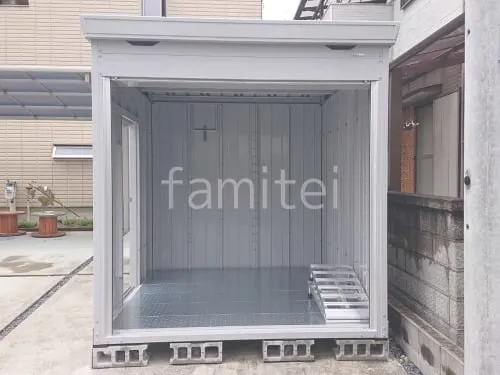 イナバ物置 バイク保管庫 FM-2226HY