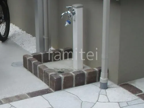 洗い場モルタル仕上 レンガ囲い ユニソン ソイルレンガ ダルバイオレット