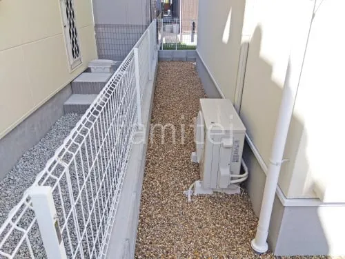 犬走り ジャミ敷き 防草シート加工