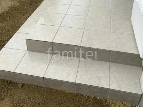 門柱 壁タイル貼り タカショー セラレバンテ 表札照明 ギャザー