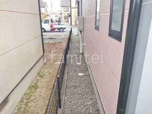 犬走り 防犯砂利敷き バラス砕石 防草シート加工