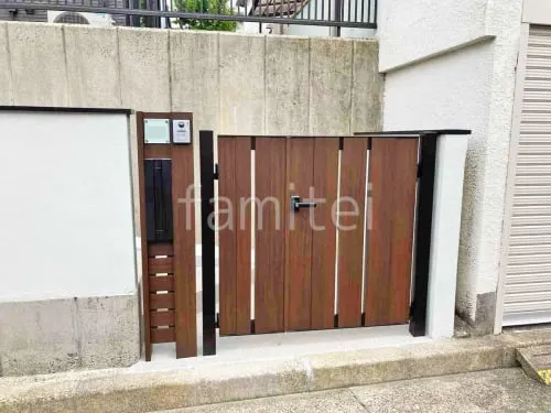 機能門柱 照明なし  YKKAP 木製調 ルシアスポストユニットWE01型  親子両開き 門扉 YKKAP 木製調 ルシアスTS4型 たてスリット 