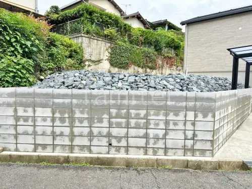 土留めコンクリートブロック