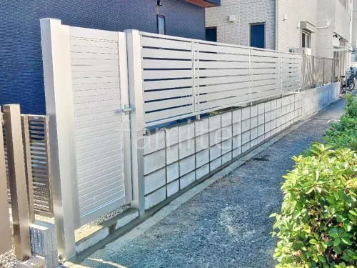 片開き 門扉 YKKAP シンプレオYM1型 横目隠し  ブロック塀 （化粧ブロック） 太陽エコブロックス 普通CB  アルミ形材 フェンス YKKAP シンプレオYS2型 横スリット 目隠し