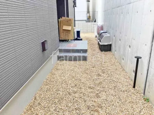 犬走り ジャミ敷き