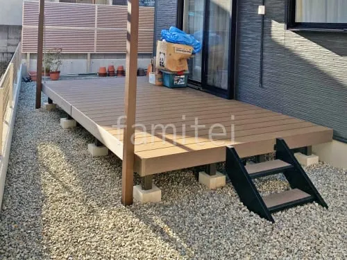 人工木デッキ  LIXIL 人工木 樹ら楽ステージ 