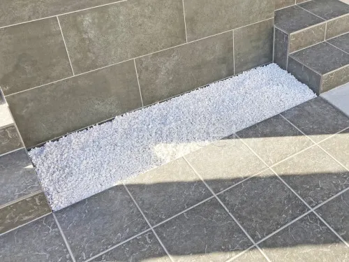 化粧砂利敷き 白玉クラッシュ