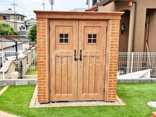 ディーズガーデン おしゃれ木製調FRP物置 ディーズガーデン カンナD125 工事付 おしゃれ物置