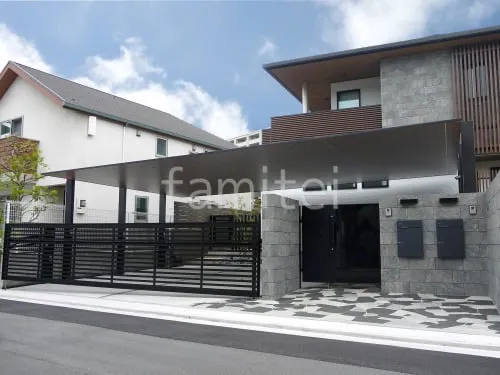 柱色 ブラック 屋根色 クリエモカ