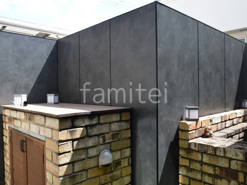 本体色 プラスターブラック