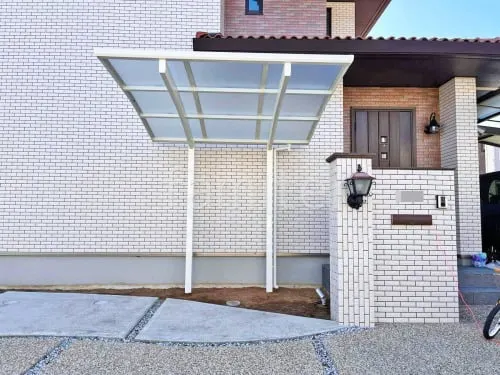 本体色 ホワイト 屋根色 クリアマット