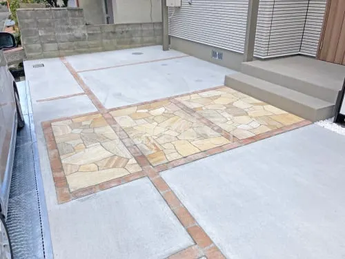 玄関アプローチ 床石貼り 乱形石 石英岩