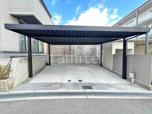 カーポート２台(ワイド) ツイン YKKAP ジーポートPro 積雪30cm対応 オールブラック フラット屋根 折板屋根