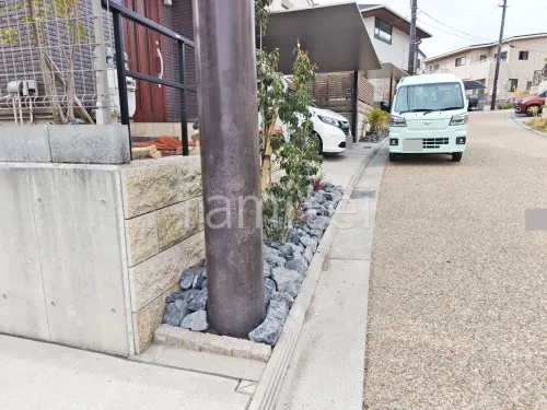 ロックガーデン ユニソン ワズロック アオバ シンボルツリー ソヨゴ 常緑樹 植栽