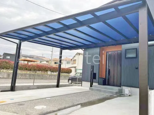 本体色 カームブラック 屋根色 アースブルー(マット調)