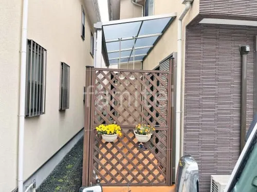 １階テラス屋根 （雨除け） YKKAP ソラリアF フラット屋根 スタンダード 壁付