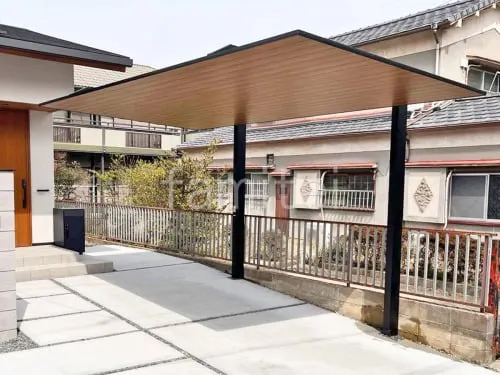 柱色 ブラック 屋根色 チェリーウッド