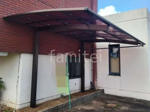 本体色 ブラウン 屋根色 スモークブラウン