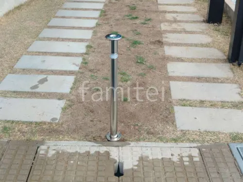 車止めポール LIXIL F48型 埋込式 南京錠付