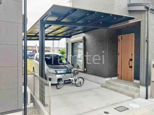 本体色 ブラック 屋根色 ブラックマット