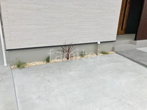 化粧砂利 下草 植栽