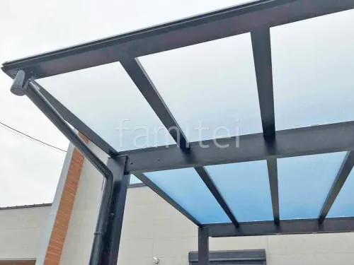 本体色 カームブラック 屋根色 アースブルー(マット調)