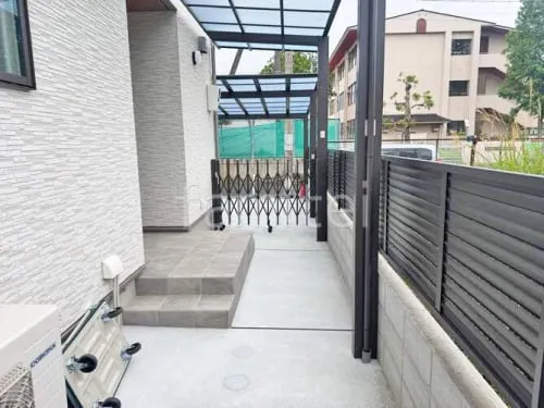 玄関アプローチ 土間コンクリート