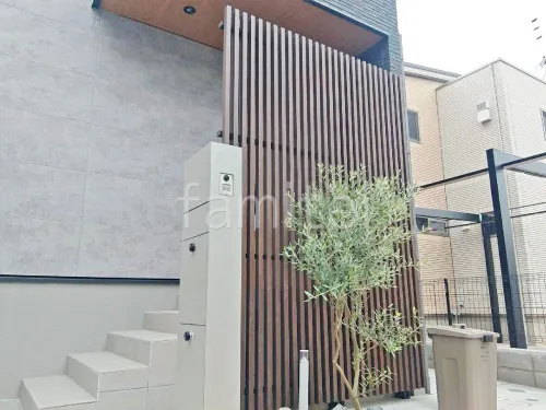 目隠しフェンス塀 三協アルミ エルファードM1型