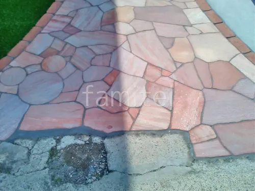 玄関アプローチ 床石貼り 乱形石 石英岩