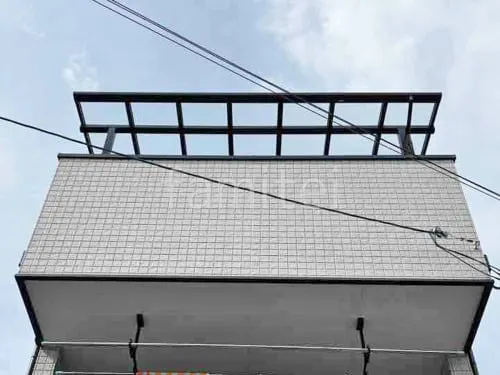 ３階ベランダ屋根  LIXIL テラスVS F 積雪30cm対応 フラット屋根 スタンダード 壁付