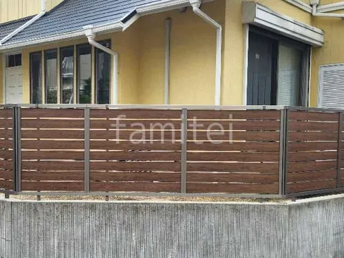 本体色 チェリーウッド＋シャイングレー